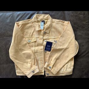 Yellow denim jacket from The Gap